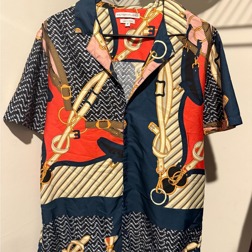 Colorful Belt Pattern Short Sleeve Shirt